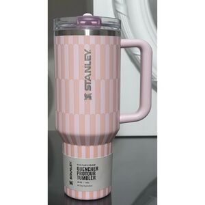 STANLEY QUENCHER PROTOUR 40OZ FLIP STRAW TUMBLER, TEA ROSE‎ TILE